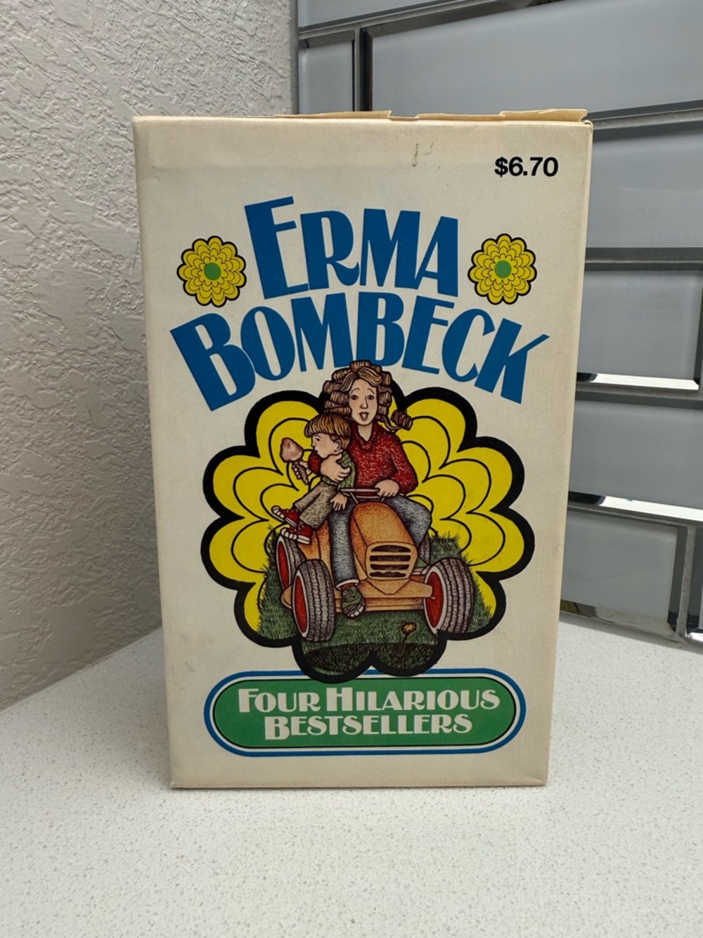 Vintage Set of 4 Erma Bombeck Books Four Hilarious Bestsellers Humor 60s 70s - Picture 7 of 12